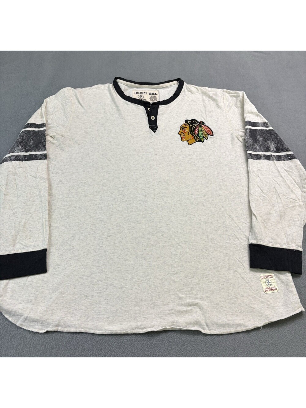 CCM Chicago Blackhawks Long Sleeve Size 2XL Gray